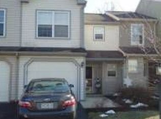 236 Forest Oak Ln, Harrisburg, PA 17110