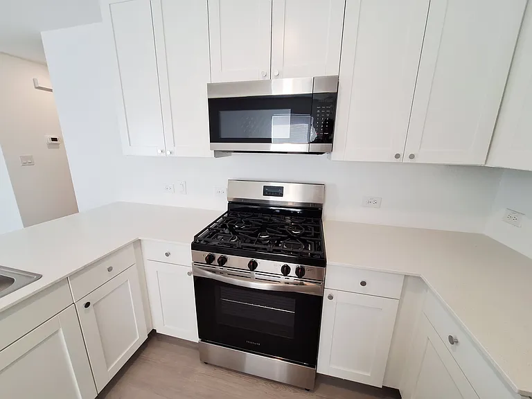 518 Firedance Ct — Photo 10