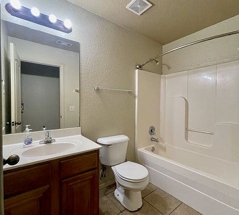 4th image of 3004 S B St #3004