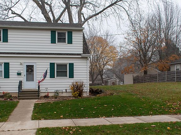 4th image of 932 S 1st Ave