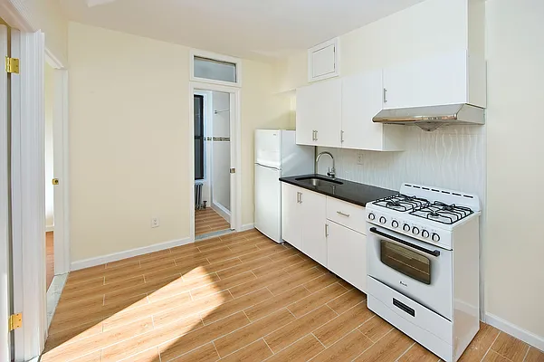 Rented by NOVO | media 13