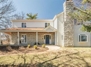 611 N Berry Rd, Saint Louis, MO 63122