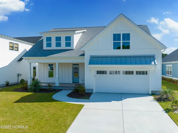 167 Spicer Lake Drive, Holly Ridge, NC 28445