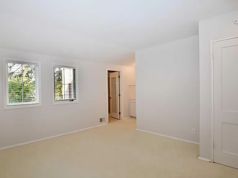 1075 N Old Woodward Ave — Photo 14