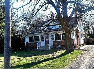 8432 Lewis Ave, Temperance, MI 48182