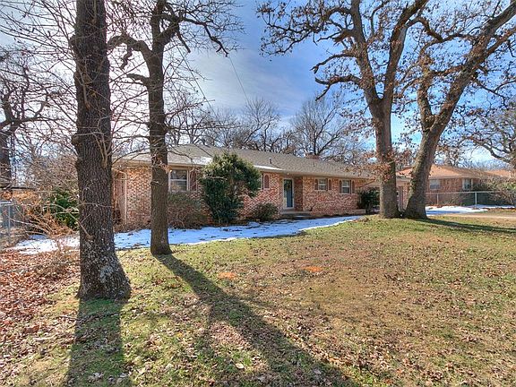 3rd image of 10116 Oak Park Dr