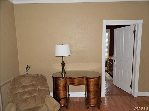 2nd image of 90 Orchard St