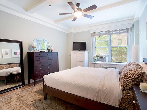 2nd image of 150 E 49th St APT 2A