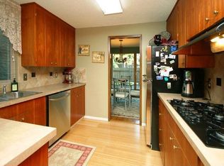 12925 SE 63rd Pl, Bellevue, WA 98006