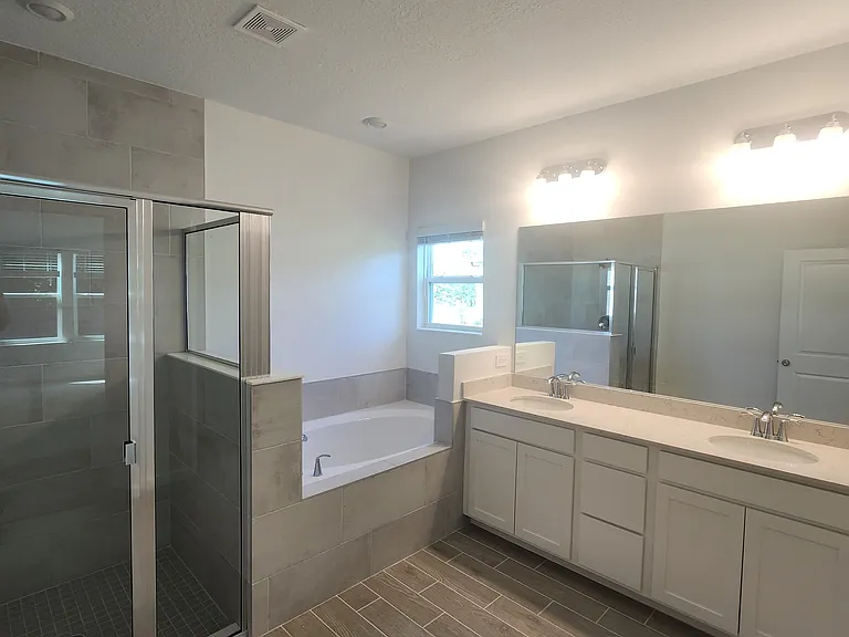 19497 SW 77th Pl — Photo 32