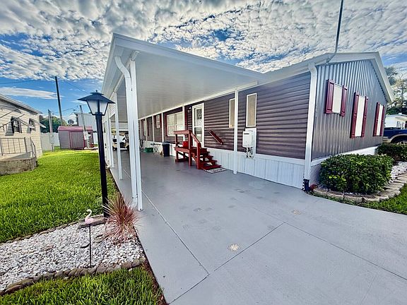 2nd image of 918 Reed Canal Rd #201