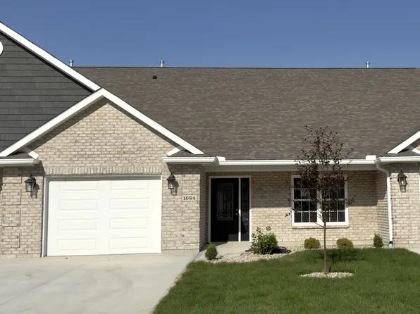 1084 E Bentley Cir, Troy, OH 45373