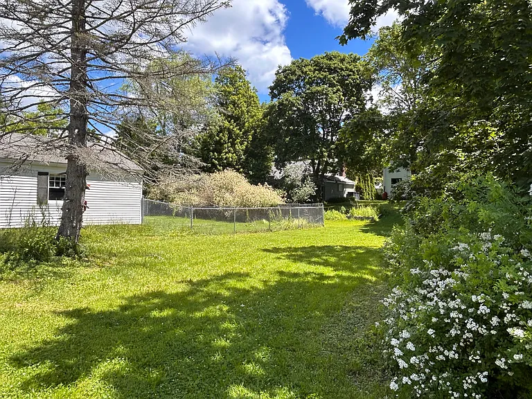 79 Caleb St — Photo 30