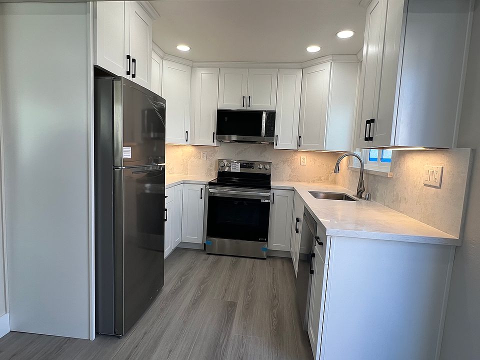 1st image of 2043 Town And Country Ln APT 3