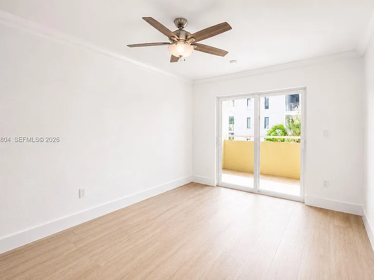 5839 SW 74th Ter #103 — Photo 7