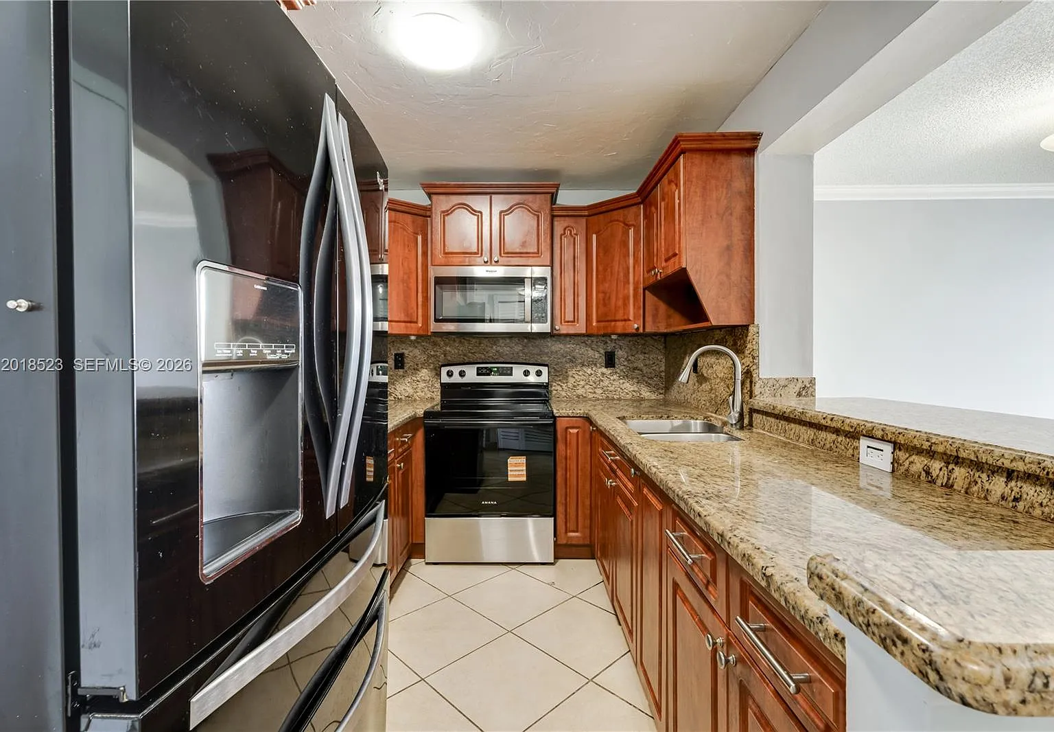 Westland Gardens Condo — Photo 3