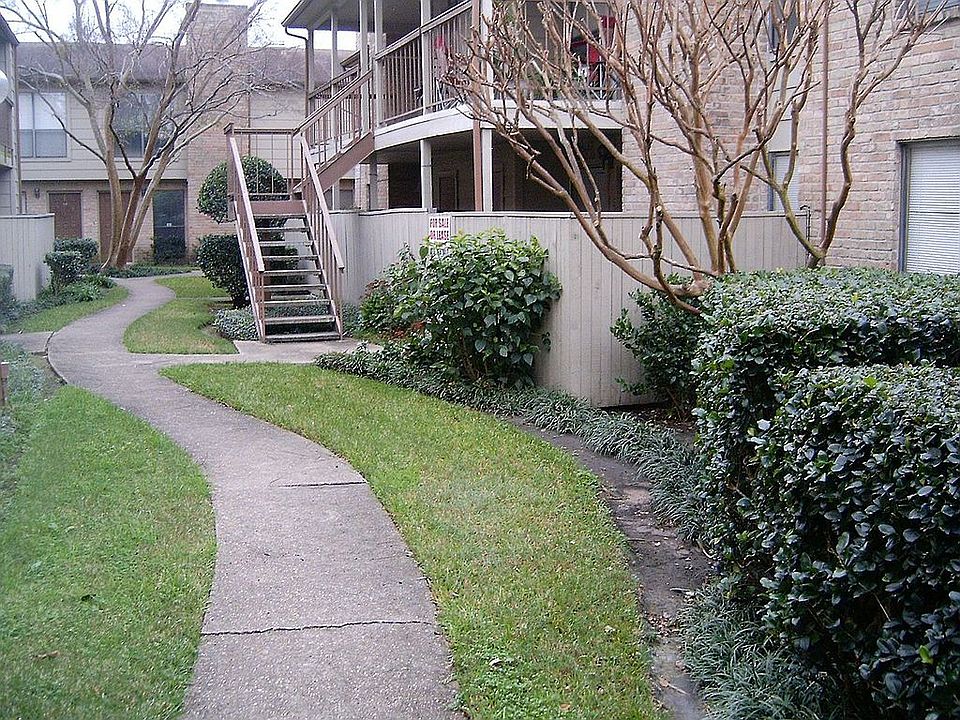 1st image of 2100 Wilcrest Dr APT 128