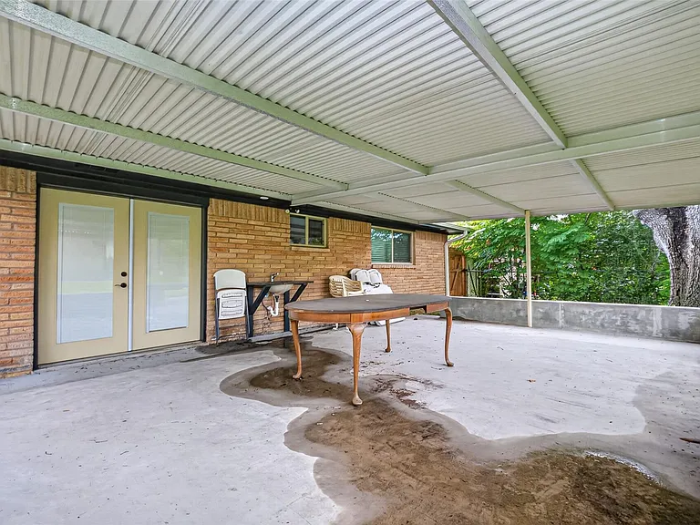 5803 Greencraig Dr — Photo 22