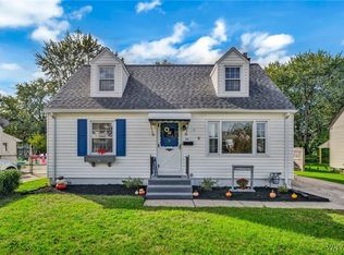 26 Terry Ln, Cheektowaga, NY 14225