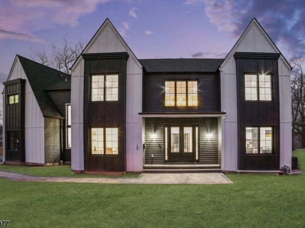 20 Pinchbrook Dr, Florham Park Boro, NJ 07932