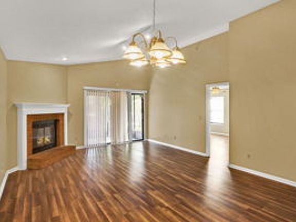 5th image of 11065 Santa Fe St N