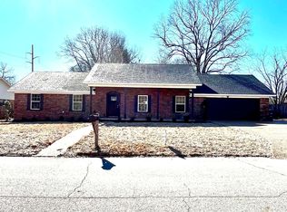 103 Liles Dr, Searcy, AR 72143