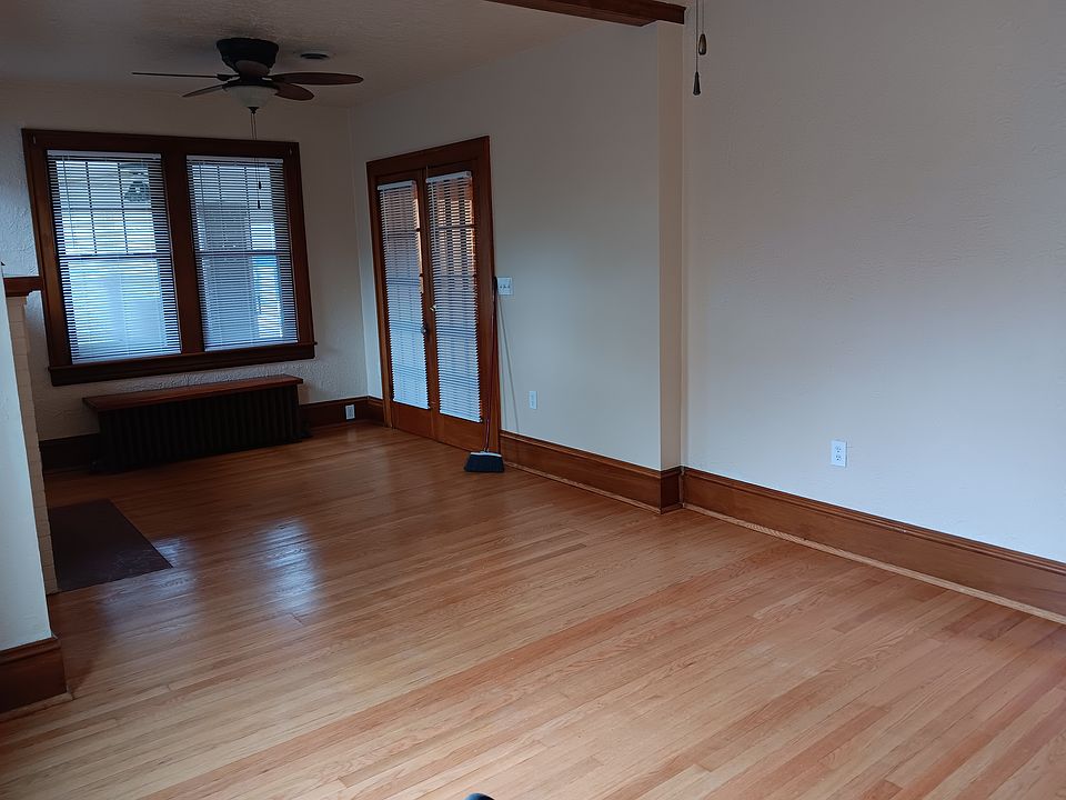 living/dining room