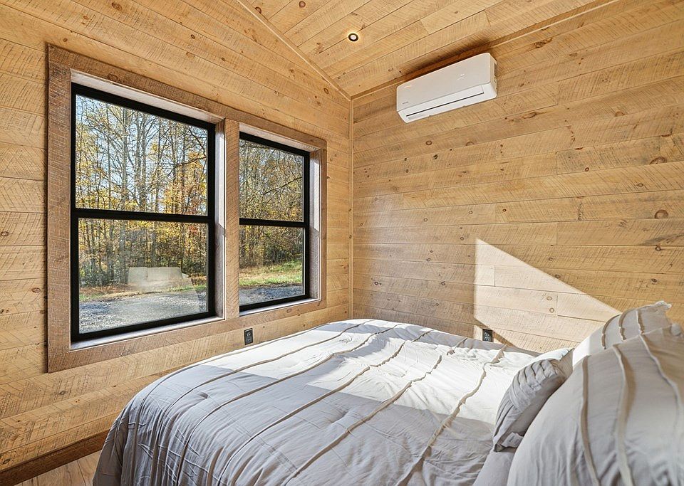 28th image of this home