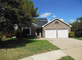 5919 Rocky Point Ct, Arlington, TX 76018