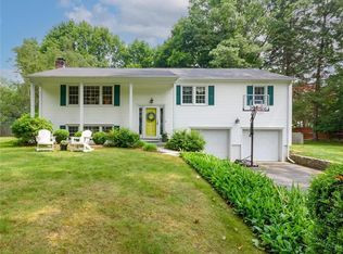 4 Cranbury Woods Rd, Norwalk, CT 06851