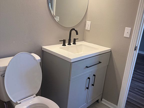 4th image of 118 Deerfield Dr