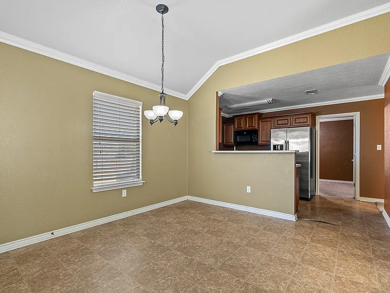 2504 Saulsbury Dr — Photo 3