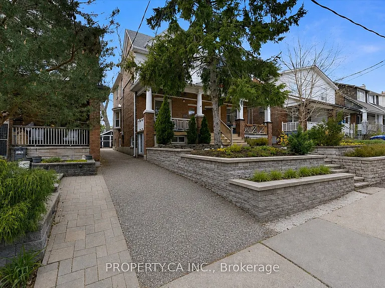 44 Beachview Cres — Photo 1