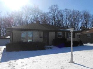 3247 E Denton Ave, Saint Francis, WI 53235