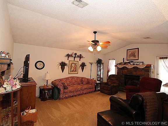 2nd image of 1287 E 139th Pl