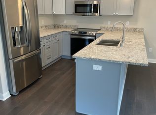 183 State St, Dousman, WI 53118