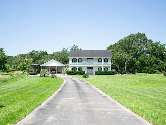 2nd image of 1122 Hebert Ln