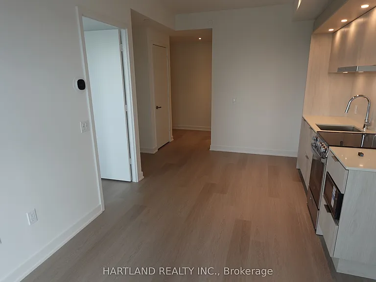 448 Burnhamthorpe Rd W #1801 — Photo 12
