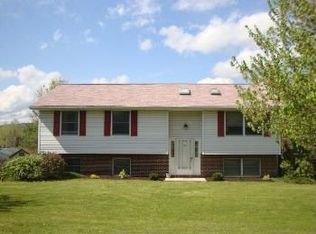 104 Cherry Ridge Ct, Bellefonte, PA 16823