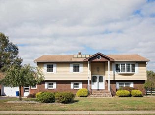 65 Sunnyside Rd, Howell, NJ 07731