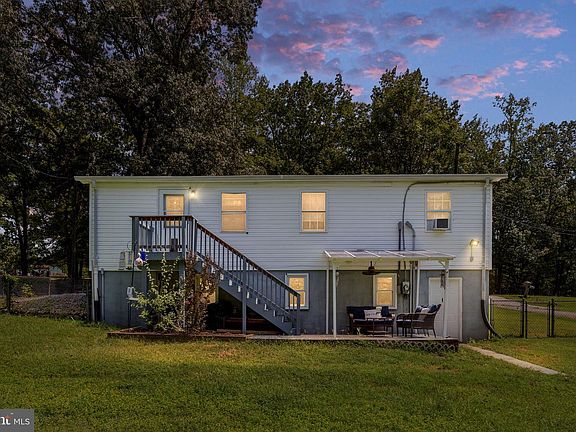 3rd image of 479 Telegraph Rd