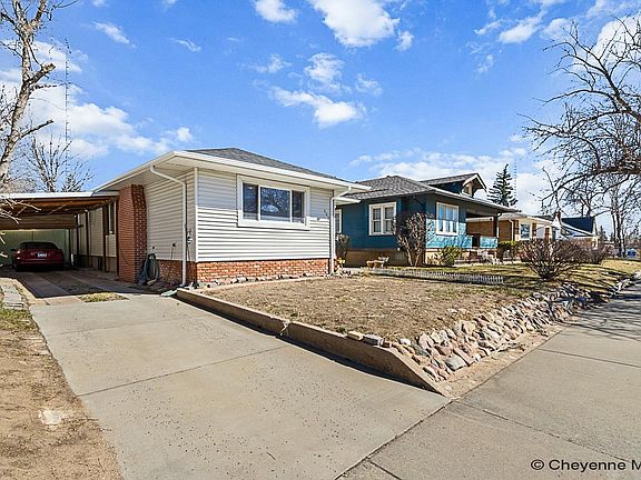 2nd image of 306 E Pershing Blvd