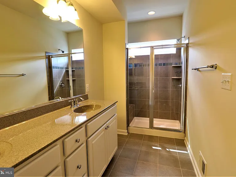 6303 Posey — Photo 20