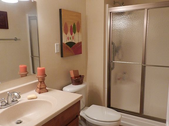 5th image of 8108 Robins Nest Ln
