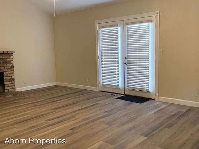 1st image of 578 Hobie Ln