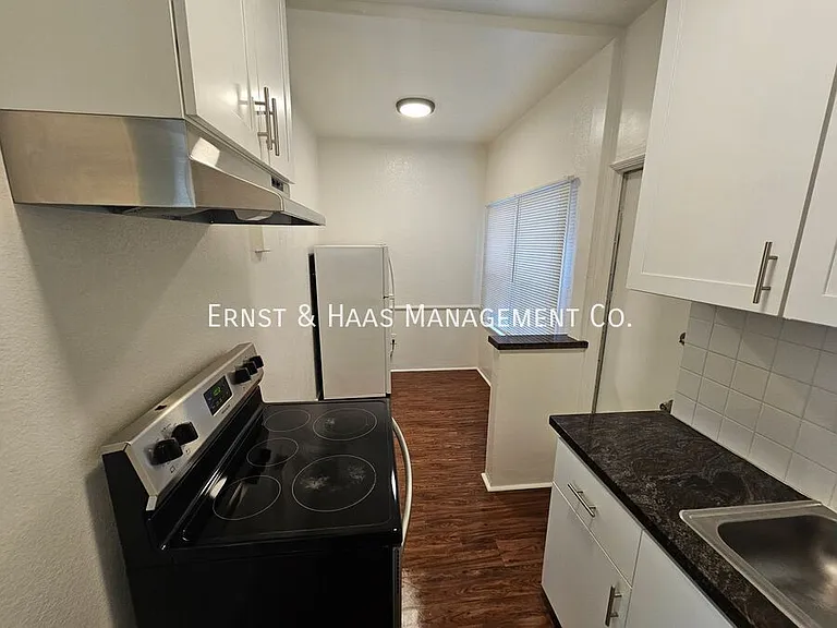 2133 Chestnut Ave #5 — Photo 8