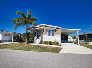204 3rd St E, Nokomis, FL 34275