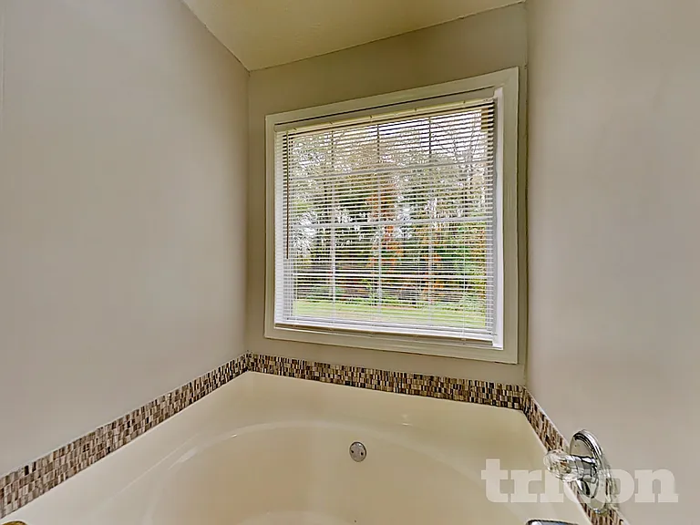 312 Reisling Dr — Photo 11