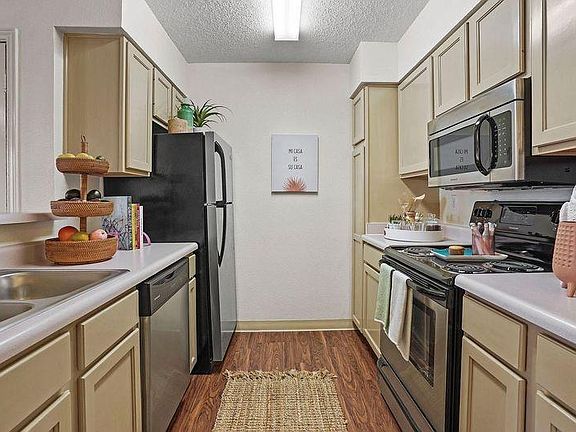 5th image of 345 Shadow Mountain Dr #116