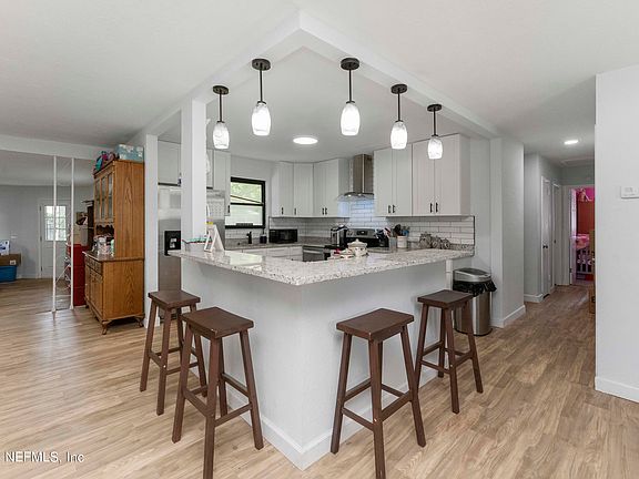 4th image of 7805 ELVIA Drive
